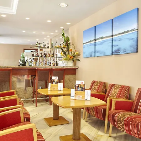 比基尼环球酒店 酒店