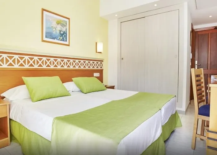 Universal Bikini Hotel