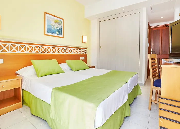 Hotel Universal Bikini 4*