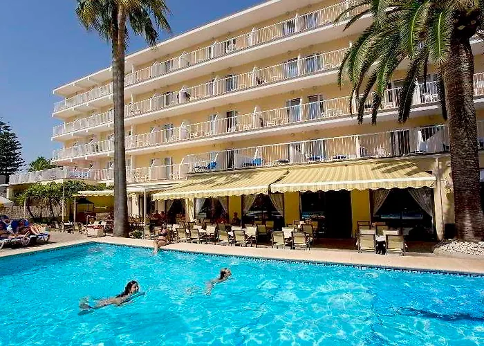 Hotel Universal Bikini 4*