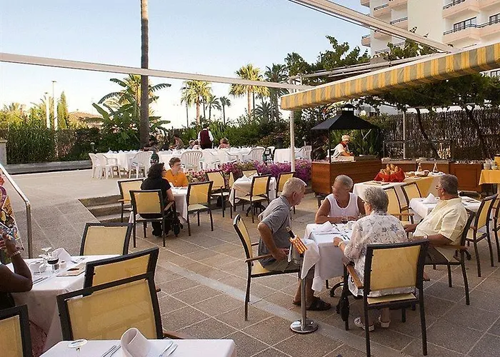 Universal Bikini Hotel