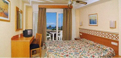 Universal Bikini Hotel Cala Millor (Mallorca)