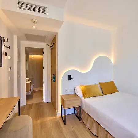 Universal Bikini Otel 3*
