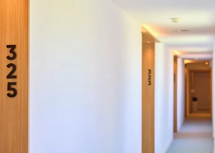 Universal Bikini Hotel 4*